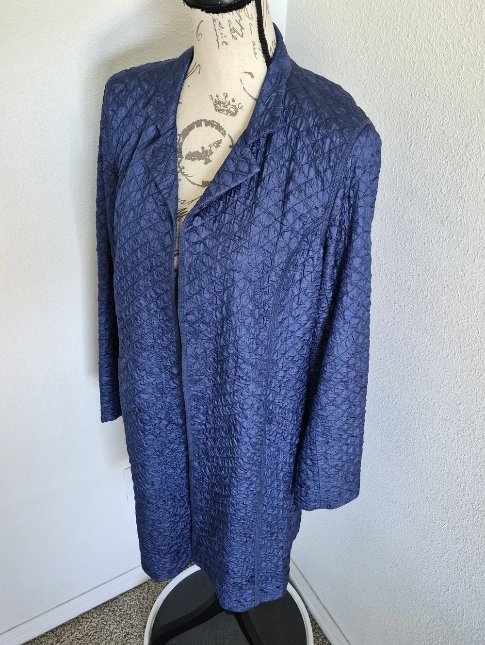Eileen Fisher Quilted Crinkled Silk, Midi Trench Evening Coat in Blue